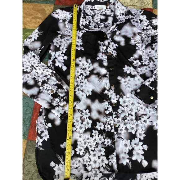 Calvin Klein Floral Print Black & White Blouse Uneven Hem Size Small - Picture 7 of 11